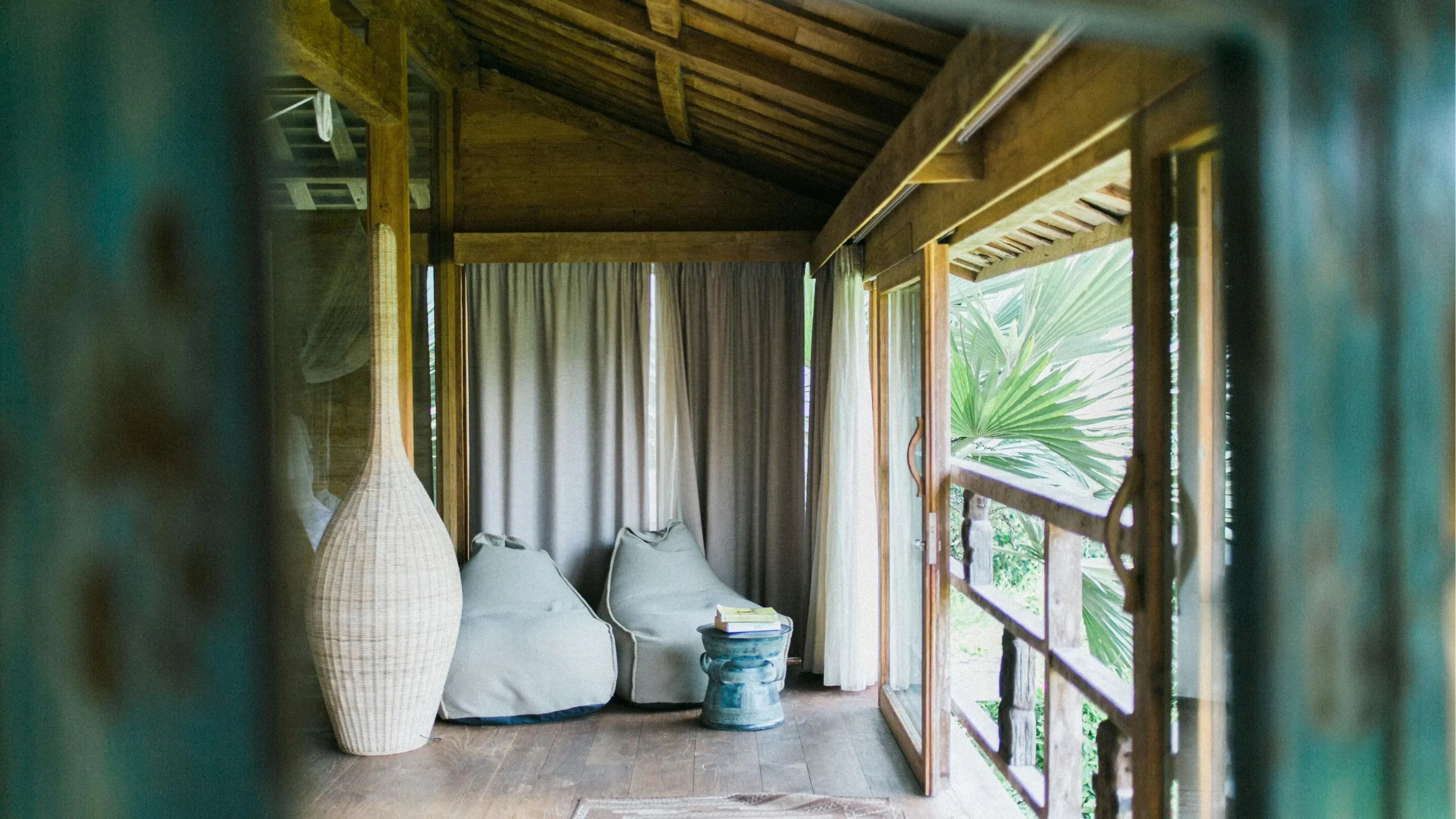 Leia mais sobre o artigo Casas pré-fabricadas de madeira: vantagens e desvantagens que você precisa conhecer